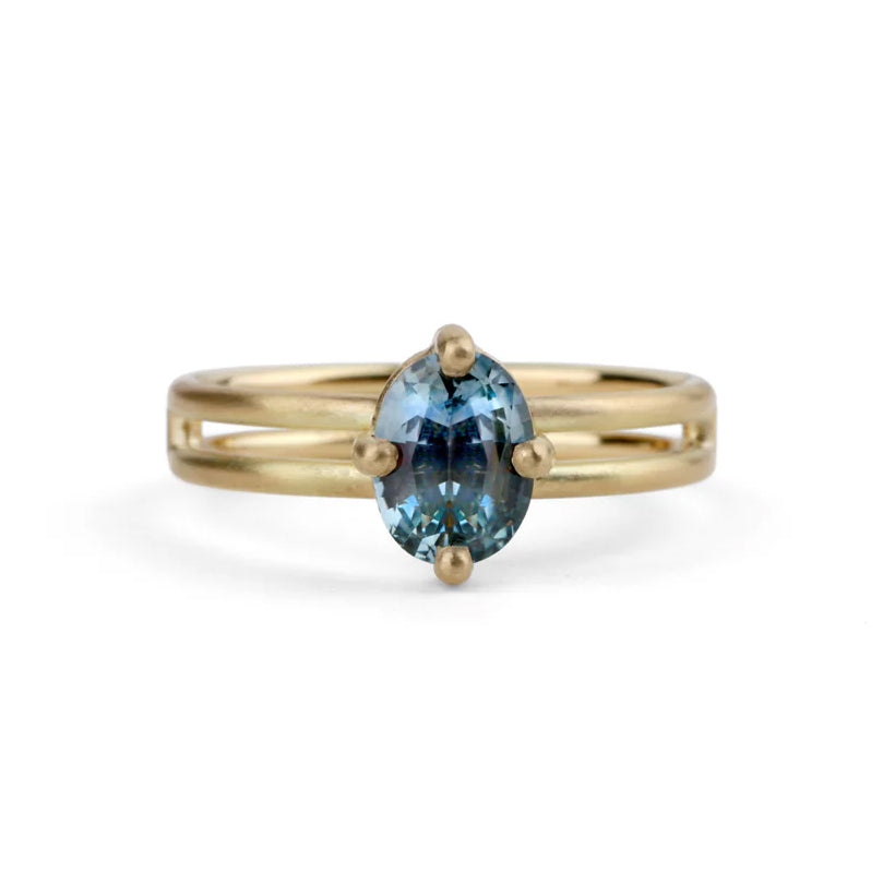 Shimell & Madden Oval Blue Montana Sapphire Ring in Yellow Gold