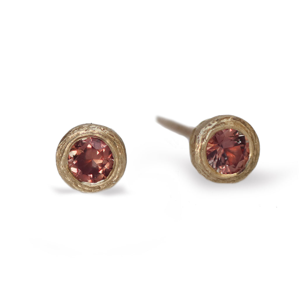 Textured Yellow Gold Ear Studs with Peachy Orange Sapphires